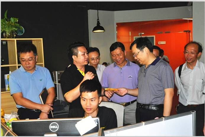 東莞市張科常務副市長一行蒞臨常平科技園參觀考察