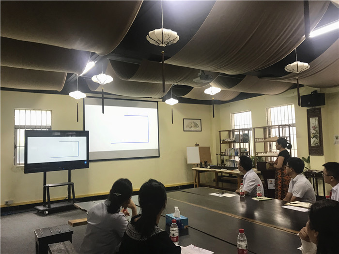 財務部-艾安娜.jpg 財務部-艾安娜.jpg