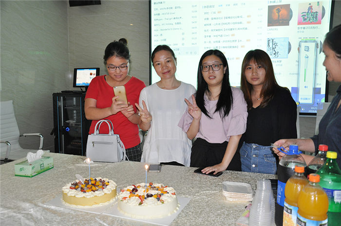 2018東科集團主題生日派對之“桂”在有“圓”活動回顧 2018東科集團主題生日派對之“桂”在有“圓”活動回顧