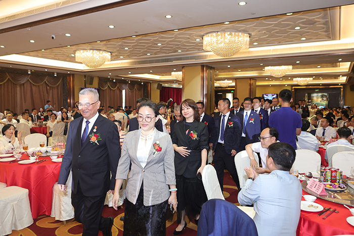 【集團(tuán)動態(tài)】我司受邀出席東莞市謝崗高端裝備制造行業(yè)協(xié)會(第二屆理事會)就職典禮 【集團(tuán)動態(tài)】我司受邀出席東莞市謝崗高端裝備制造行業(yè)協(xié)會(第二屆理事會)就職典禮